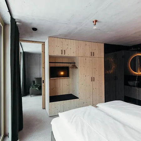 Auramonte Aparthotel