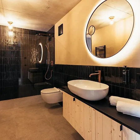 Auramonte Aparthotel 4*